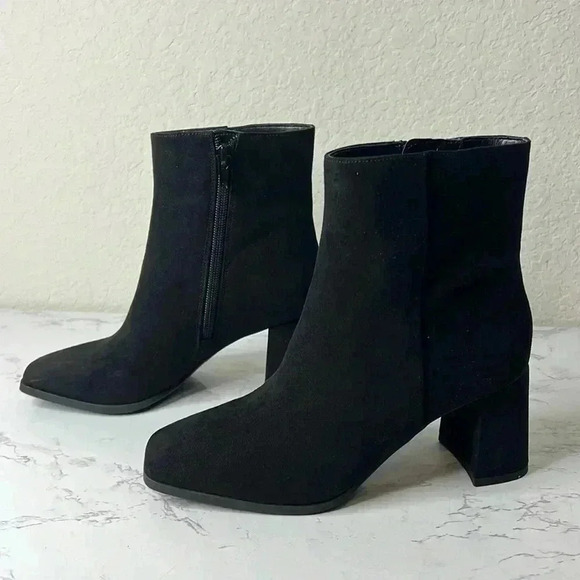 INC Dasha Womens Faux Suede Ankle Booties Size 5M - Picture 1 of 11
